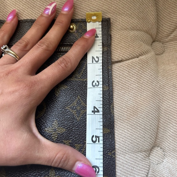 Louis Vuitton Randonee Monogram Canvas Pouch - Picture 3 of 10